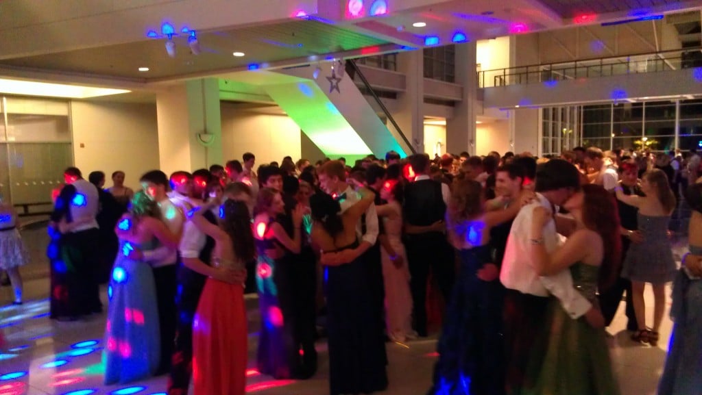 Portland DJ Rocks Canby High School Prom - PRO DJs Portland